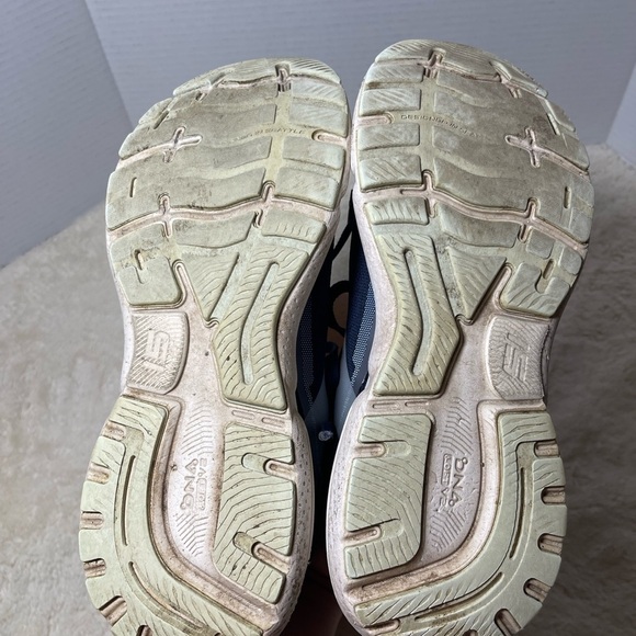 Brooks Dark Blue Athletic Sneakers - Picture 8 of 9